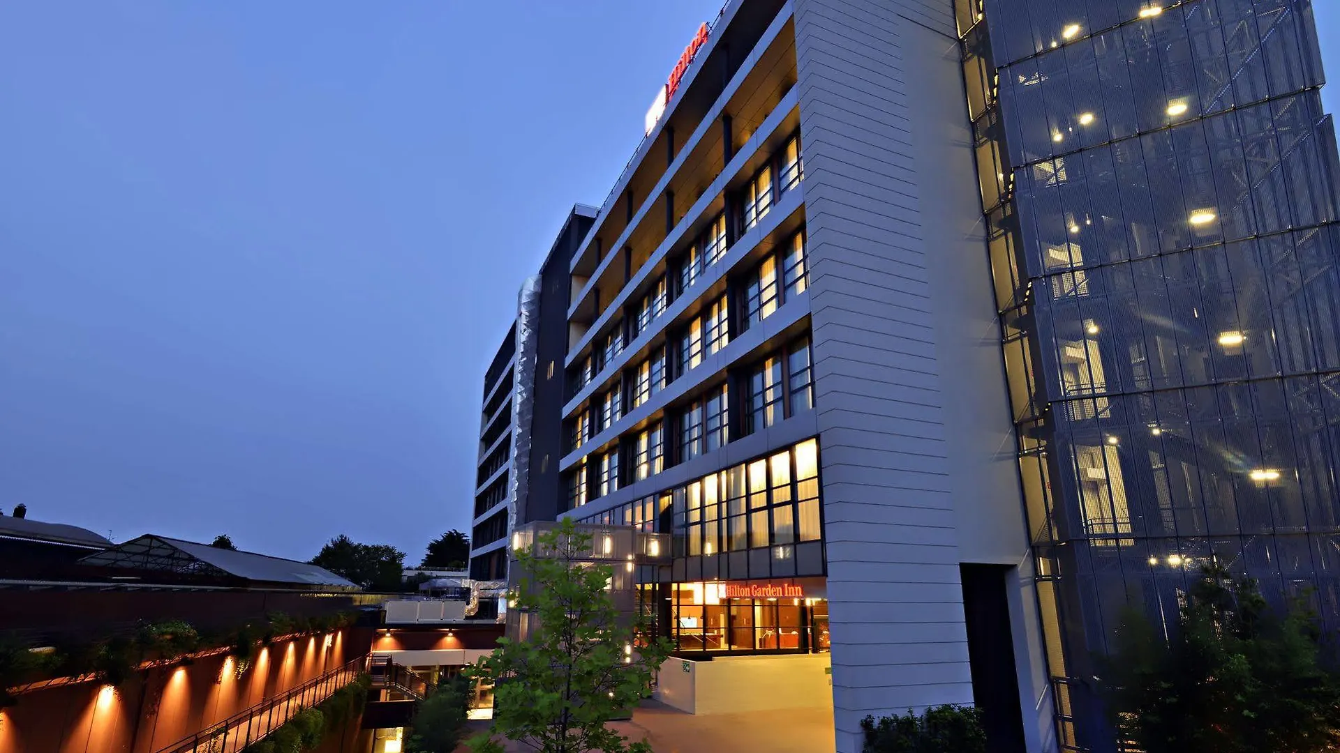 Hilton Garden Inn Milan North 4*,